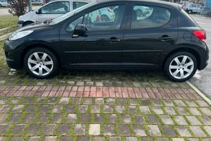 Peugeot 207 gas - benzina. Neopatentata