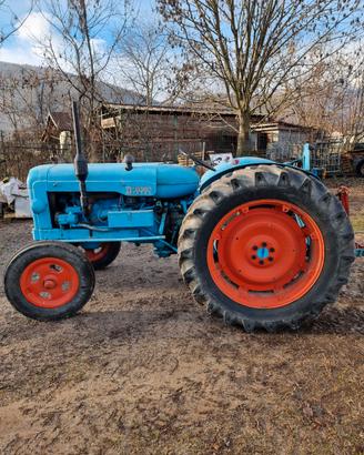 Trattore ford mayor 44kp