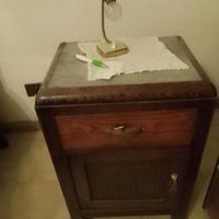 Comodini legno marmo vetro