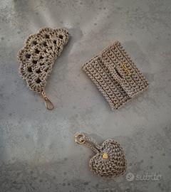 Set uncinetto porta occhiali..tessere..chiavi