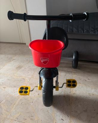 Triciclo Dicati semi nuovo