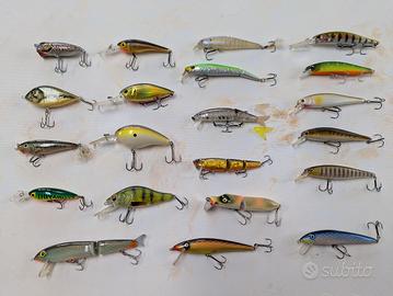 ESCHE ARTIFICIAL JERK BAIT PESCA BASS LUCCIO LOTTO - Sports In vendita a Terni