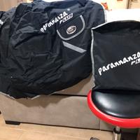 Coprigambe scooter compreso di sacca