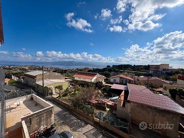 Faro Sup - Trilocale ben disimpegnato, panoramico