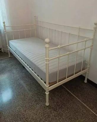 Letto IKEA ferro battuto singolo bianco