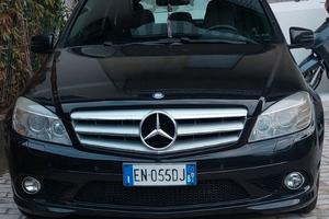 Mercedes AMG,  220 cdi anno 2009
