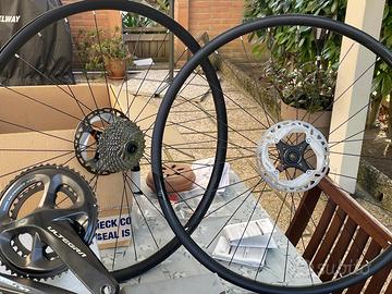Gruppo Shimano Ultegra + Ruote Freno a Disco