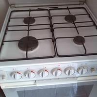 Cucina gas forno elettrico  e ventilato
