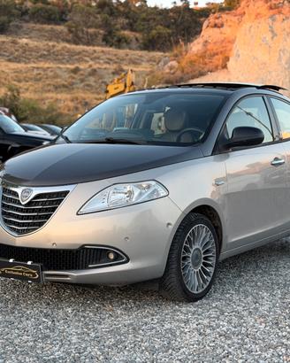 Lancia Ypsilon 1.3 MJT 16V 95 CV 5 porte S&S Plati