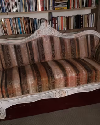 Divanetto ottomana in noce fine '800 stile shabby