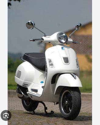 vespa 300 gts 