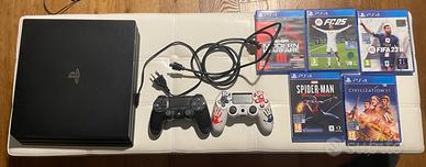 Ps4 Pro + Giochi e 2 controller