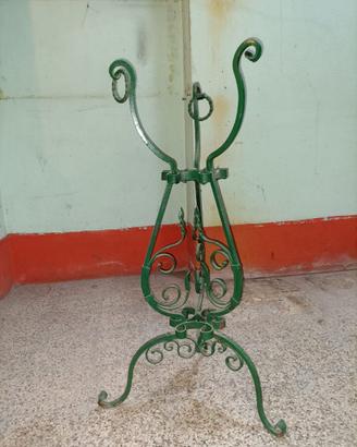 GROSSETO - PORTA VASI IN FERRO BATTUTO