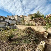 Ampia soluzione immobiliare su due livelli
