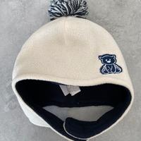 Cappellino neonato con pompon e orsetto