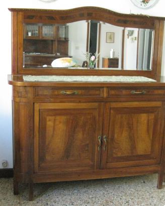 mobile con vetrinetta e contro mobile con specchio