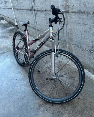 Mountain bike r26