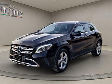 MERCEDES-BENZ GLA 200 d Automatic 4Matic Sport