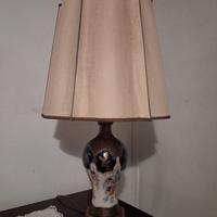 Lampada da tavolo in porcellana