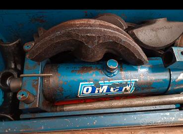 PIEGATUBI IDRAULICO " OMCN " 