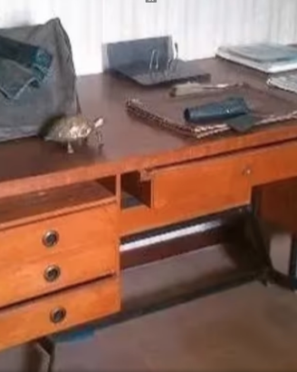 scrivania vintage anni 60