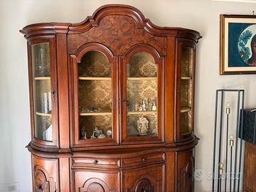 Vetrina/credenza stile Barocchetto veneziano