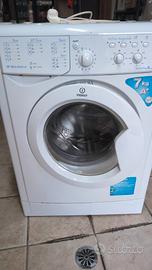 Lavatrice Indesit 7kg 