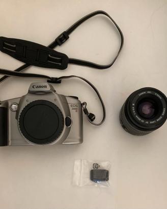 FOTOCAMERA REFLEX CANON EOS 3000 CON OBIETTIVO