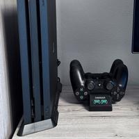 PlayStation 4 PRO 1TB + videogiochi