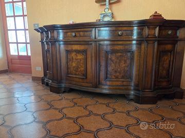 mobili in legno massello