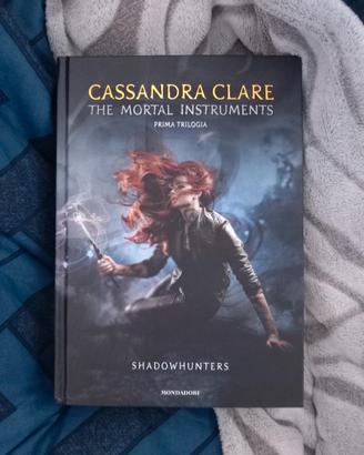 Cofanetto The mortal instruments. Shadowhunters.