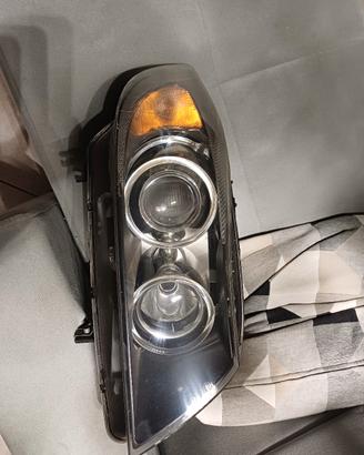Faro xenon bmw E90 E90