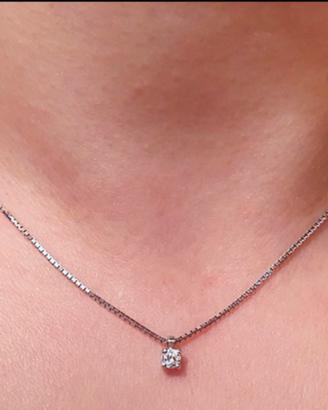 Girocollo punto luce oro 18 e diamante