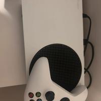 Xbox serie s + 2 joystick