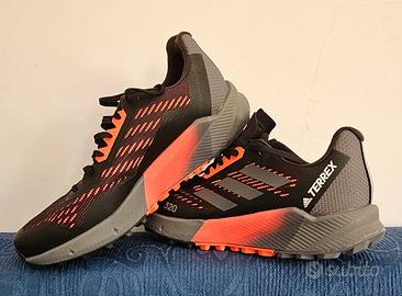 Adidas Terrex 320