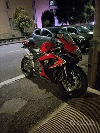 Suzuki Gsxr 600k7