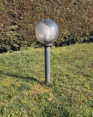  5 lampioncini da giardino con sfera (boccia)