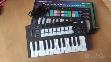 novation Launchkey mini