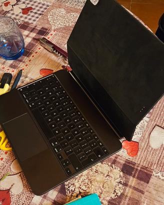 Tastiera Apple Magic Keyboard 12.9" - come nuova
