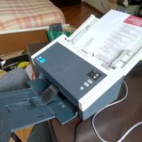 Scanner professionale AVISION AD240