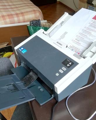 Scanner professionale AVISION AD240