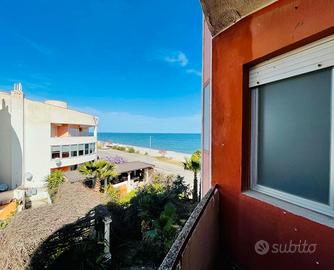 Bilocale vista mare
