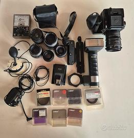 macchina fotografica Mamiya e accessori 