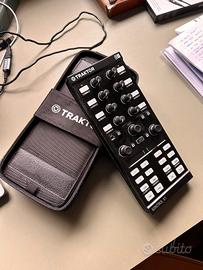 Traktor x1 native instruments con custodia origina