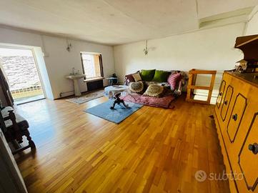 CASA SEMINDIPENDENTE A MONASTERO DI LANZO