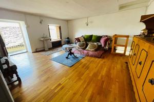 CASA SEMINDIPENDENTE A MONASTERO DI LANZO