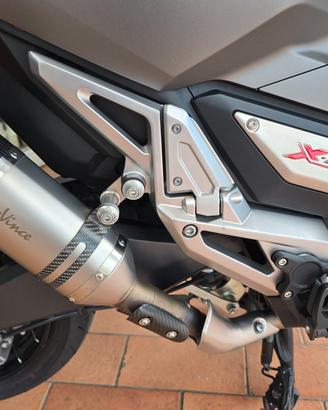 Honda X-ADV 750 LEO VINCE GRAVEL KM 24.451 !!!
