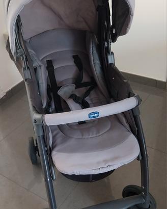 passeggino leggero Chicco Simplicity 