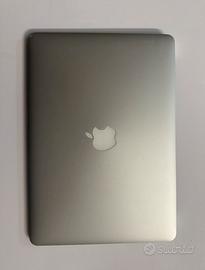 Apple MacBook Air 13.3” (Early 2015)