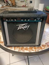 Amplificatore per chitarra basso